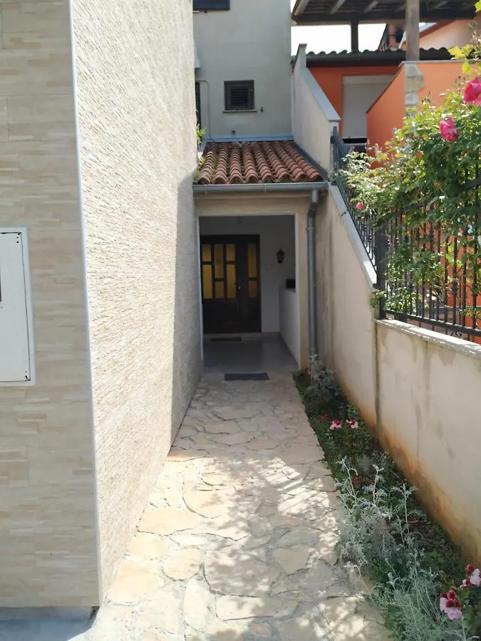 Appartamento Apartmani Zp44 Pola